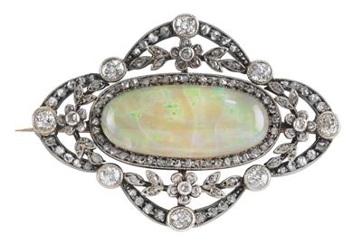 An old-cut diamond and opal brooch - Klenoty