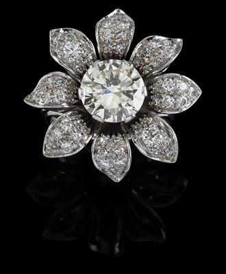 A brilliant ring, total weight ca. 3,90 ct - Jewellery