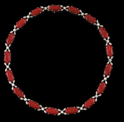 A diamond and coral necklace - Jewellery