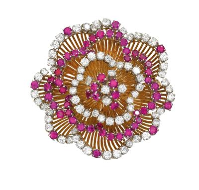 A brilliant and ruby brooch - Jewellery