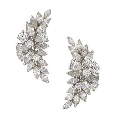 A pair of diamond earclips total weight c. 5.07 ct - Jewellery