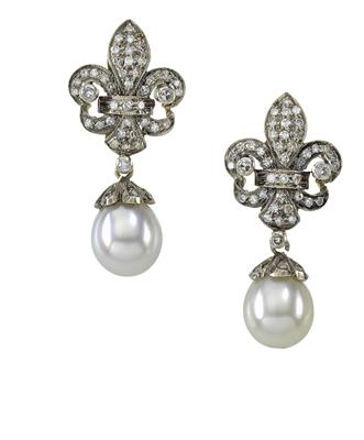 A pair of brilliant and cultured pearl ear studs - Jewellery