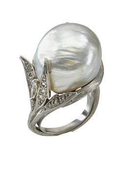 A South Sea cultured pearl and diamond ring designed by Julia Plana - Jewellery