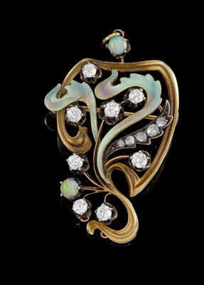 A diamond Art Nouveau pendant - Jewellery