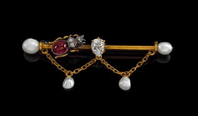 An Oriental pearl and diamond brooch - Jewellery