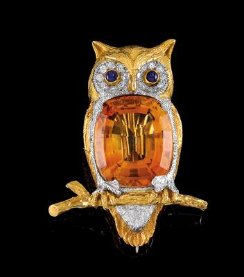 A brilliant and gemstone brooch in the shape of an owl - Gioielli