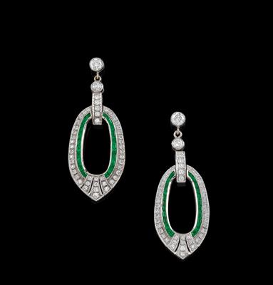 A pair of brilliant and emerald pendant ear studs - Klenoty