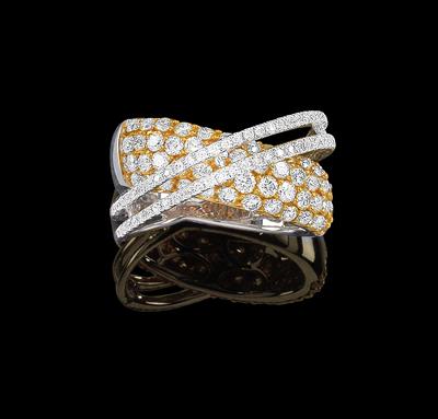 A brilliant ring total weight 2 2 ct - Jewellery