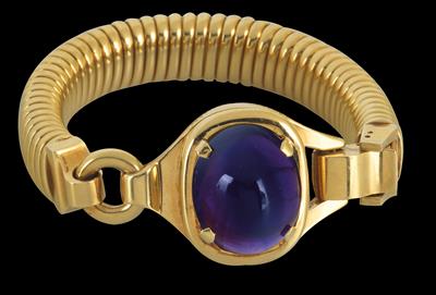 A Cartier amethyst bangle c. 35 ct - Jewellery