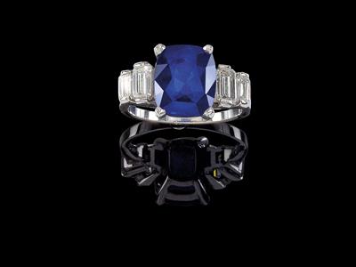 A ring with an untreated sapphire 6.12 ct - Jewellery
