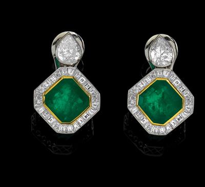 A pair of diamond and emerald ear clips - Jewellery
