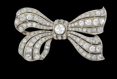 A diamond brooch – Bow, total weight ca. 5 ct - Klenoty