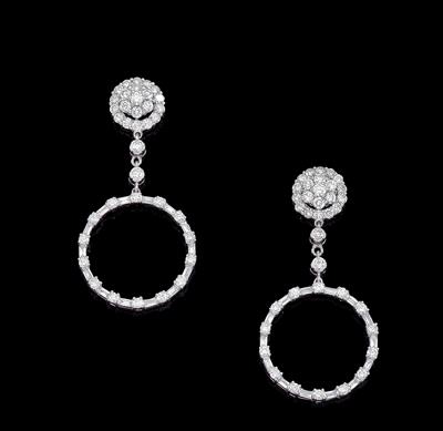 Diamantohrgehänge zus. 3,27 ct - Juwelen
