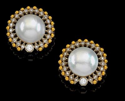 Paltscho – A pair of cultured pearl and brilliant ear clips - Jewellery