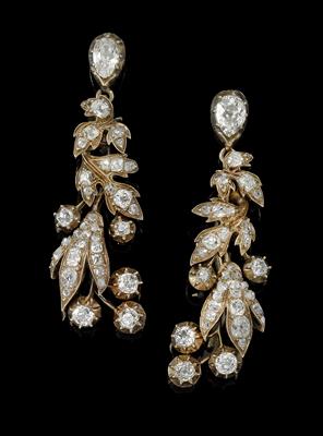 A pair of old-cut diamond ear pendants total weight c. 4 ct - Gioielli