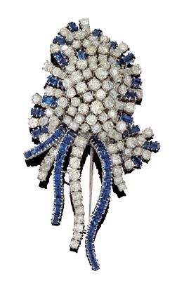 A brilliant and sapphire brooch - Gioielli