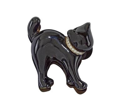 A brilliant brooch in the shape of a cat - Klenoty