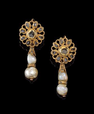 A pair of diamond and oriental pearl ear pendants - Klenoty