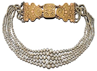 A necklace of oriental pearls - Jewellery