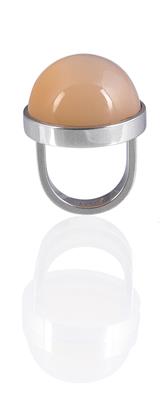 Friedrich Becker moonstone ring ca. 30 ct - Friedrich Becker - gold, stainless steel, kinetics