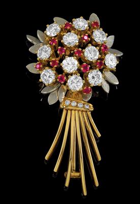 A brilliant and ruby brooch in the shape of a floral bouquet - Klenoty