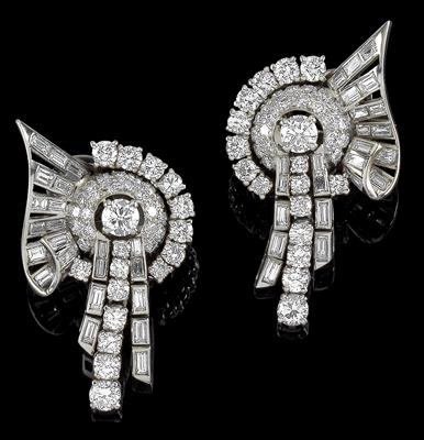 A pair of diamond earclips total weight c. 5.50 ct - Klenoty
