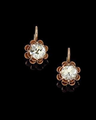 A pair of old-cut brilliant earrings, total weight c. 2.20 ct - Klenoty