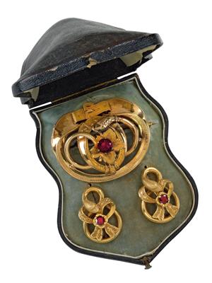 A Biedermeier jewellery set - Jewellery