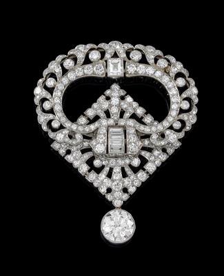 A diamond brooch, total weight c. 14 ct - Klenoty