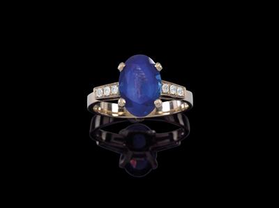 A ring with untreated Kashmir sapphire 2.60 ct - Gioielli