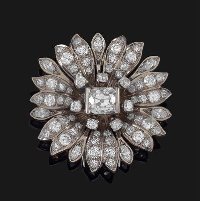 Diamantbrosche zus. ca. 6,70 ct - Juwelen