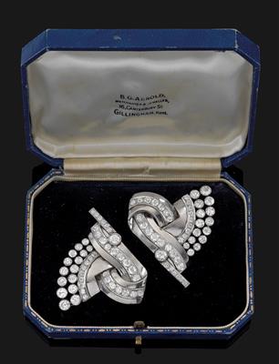 A diamond double clip brooch total weight c. 10 - Klenoty