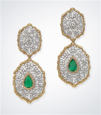 A pair of brilliant and emerald ear pendants by Buccellati, from an old European aristocratic collection - Klenoty