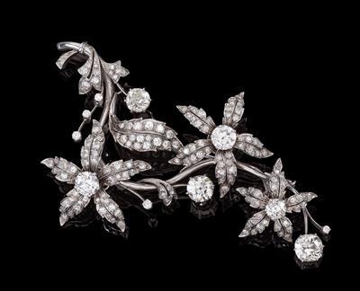 A ‘trembleuse’ diamond brooch total weight c. 9 ct - Gioielli