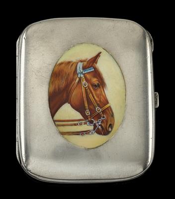 A cigarette case with a horse motif - Klenoty