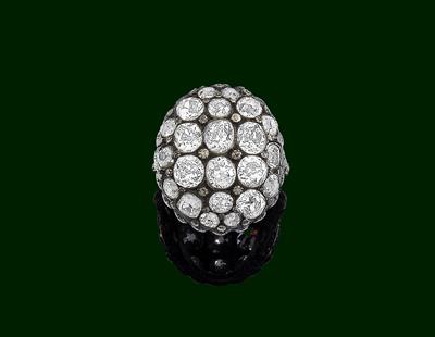 An old-cut diamond ring total weight c. 4.50 ct from an old European aristocratic collection - Jewellery