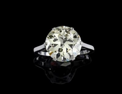 An old-cut diamond solitaire c. 5.80 ct - Klenoty