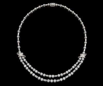 Diamantcollier zus. ca. 12 ct - Juwelen