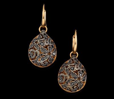 A pair of brilliant “Arabesque” earrings by Pomellato - Klenoty