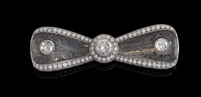 An old-cut diamond and rock crystal brooch ‘bow’ - Klenoty