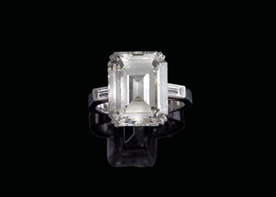 A diamond ring total weight c. 7.50 ct - Jewellery