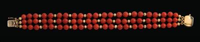 A coral bracelet - Klenoty