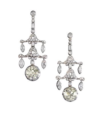 A pair of diamond earrings by Ravasco total weight c. 12 ct - Klenoty