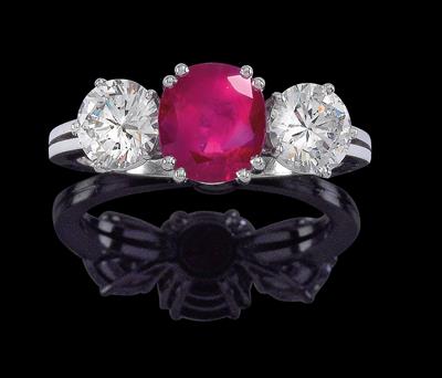 A brilliant ring with an untreated Burmese ruby c. 2.10 ct - Klenoty