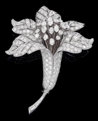 A diamond and floral brooch from the private collection of ‘Kammersängerin’ Renate Holm total weight c. 10 ct - Klenoty