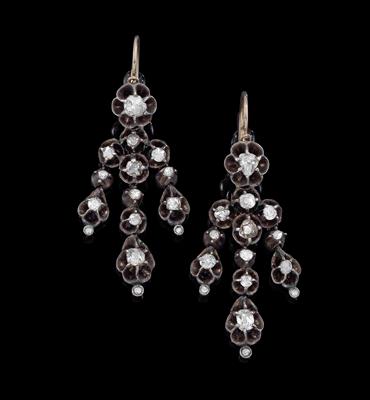 A pair of diamond ear pendants total weight c. 1.40 ct - Klenoty