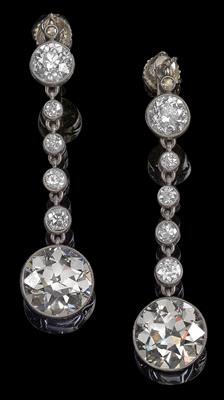 A pair of old-cut diamond ear pendants total weight c. 10.35 ct from an old European aristocratic collection - Gioielli