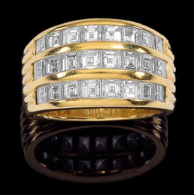 A diamond ring by Boucheron, total weight c. 2.30 ct - Gioielli