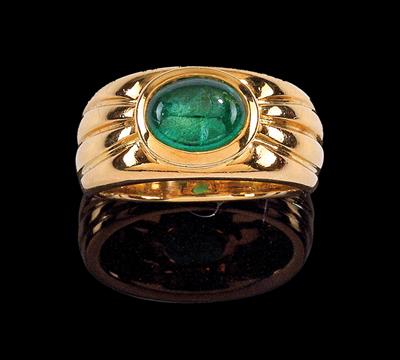 An emerald ring by Boucheron, c. 1.30 ct - Gioielli