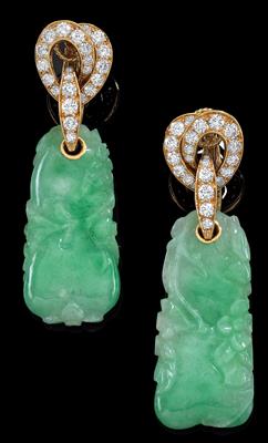A pair of jade ear pendants - Klenoty